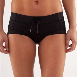 lululemon heat it up shorts